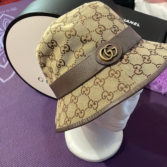 💯 Authentic GG canvas bucket hat - Picture 2 of 7